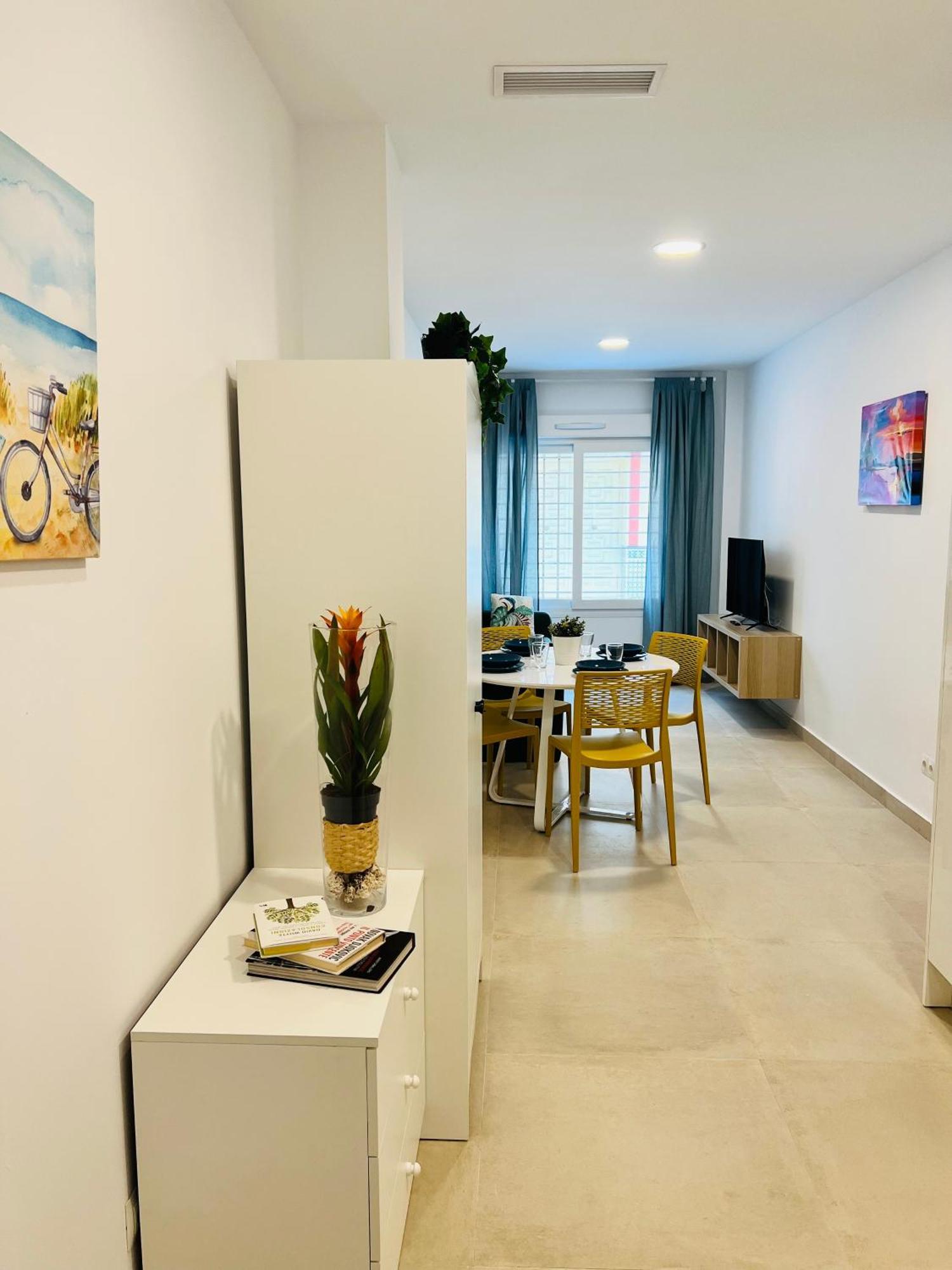 Bnbook Medea Apartments 2 푸엔히롤라 외부 사진